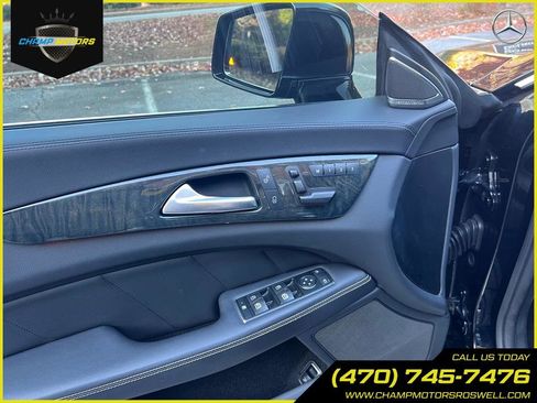 Used 2014 Mercedes-Benz CLS 550 w/ Premium 1 Package image 17