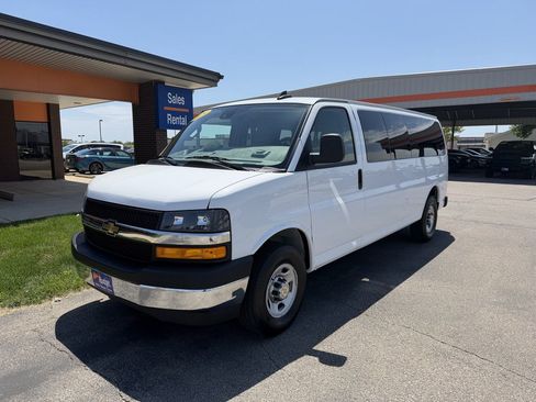 Used 2024 Chevrolet Express 3500 LT w/ LT Preferred Equipment Group RWD image 24
