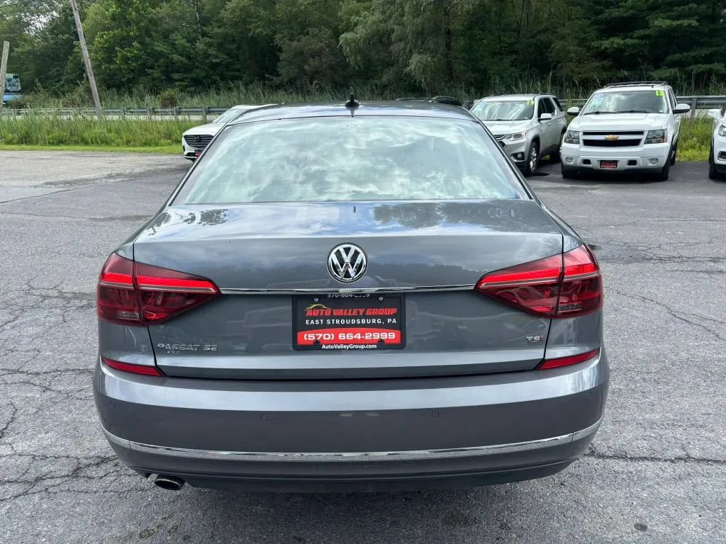 Used 2017 Volkswagen Passat 1.8T SE FWD image 7