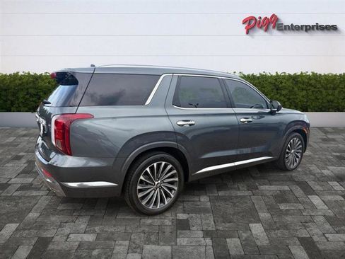 Used 2024 Hyundai Palisade Calligraphy FWD image 9