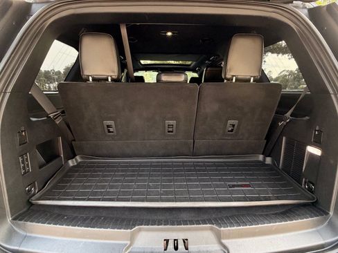 Used 2019 Ford Expedition Limited w/ Equipment Group 301A RWD image 20