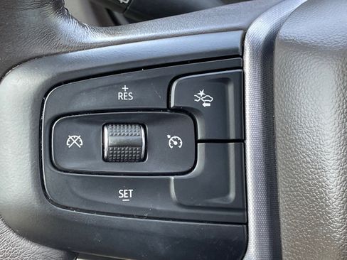 Used 2023 GMC Yukon SLT AWD/4WD image 14
