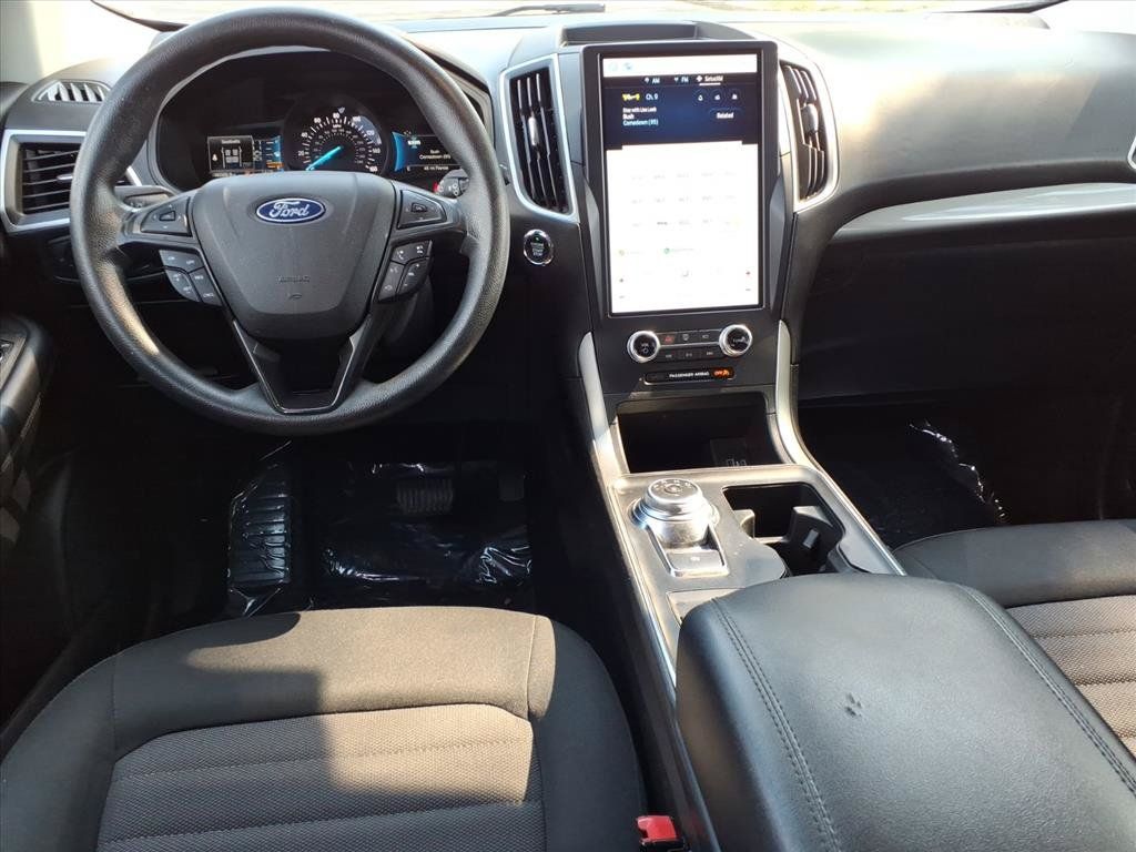 Used 2022 Ford Edge SE w/ Black Appearance Package AWD/4WD image 9