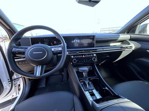 Used 2025 Hyundai Santa Cruz SEL image 14