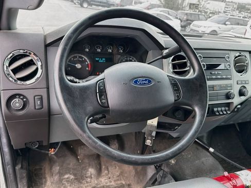 Used 2015 Ford F650 2WD Regular Cab Super Duty image 11