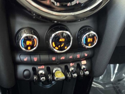 Certified 2023 MINI Cooper SE image 17