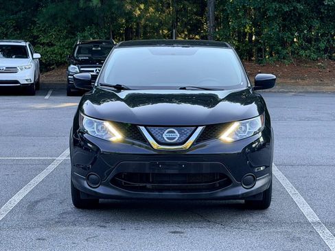 Used 2018 Nissan Rogue Sport S AWD/4WD image 3