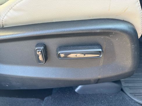 Used 2019 Honda CR-V EX-L image 18