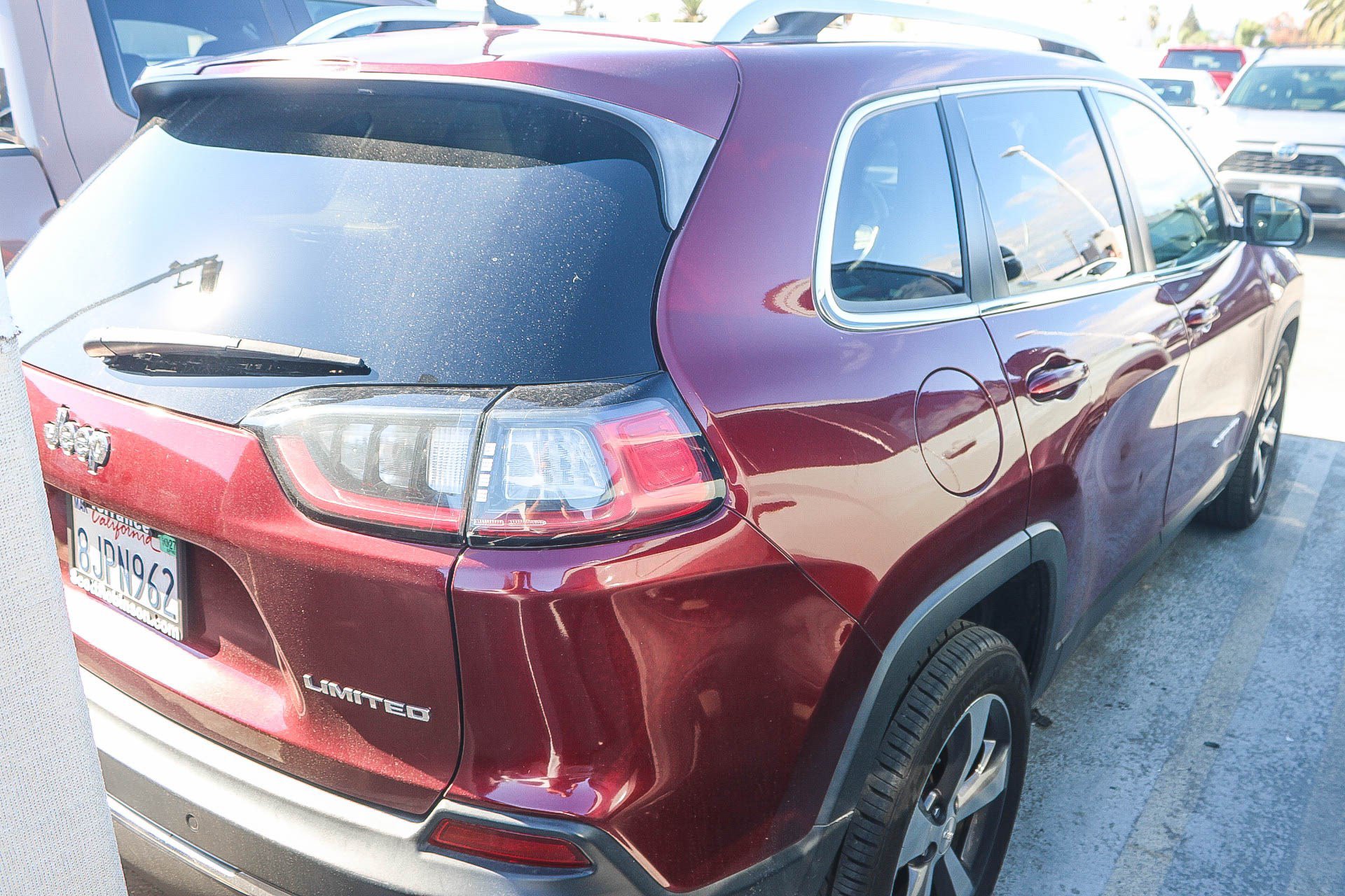 Used 2019 Jeep Cherokee Limited FWD image 15