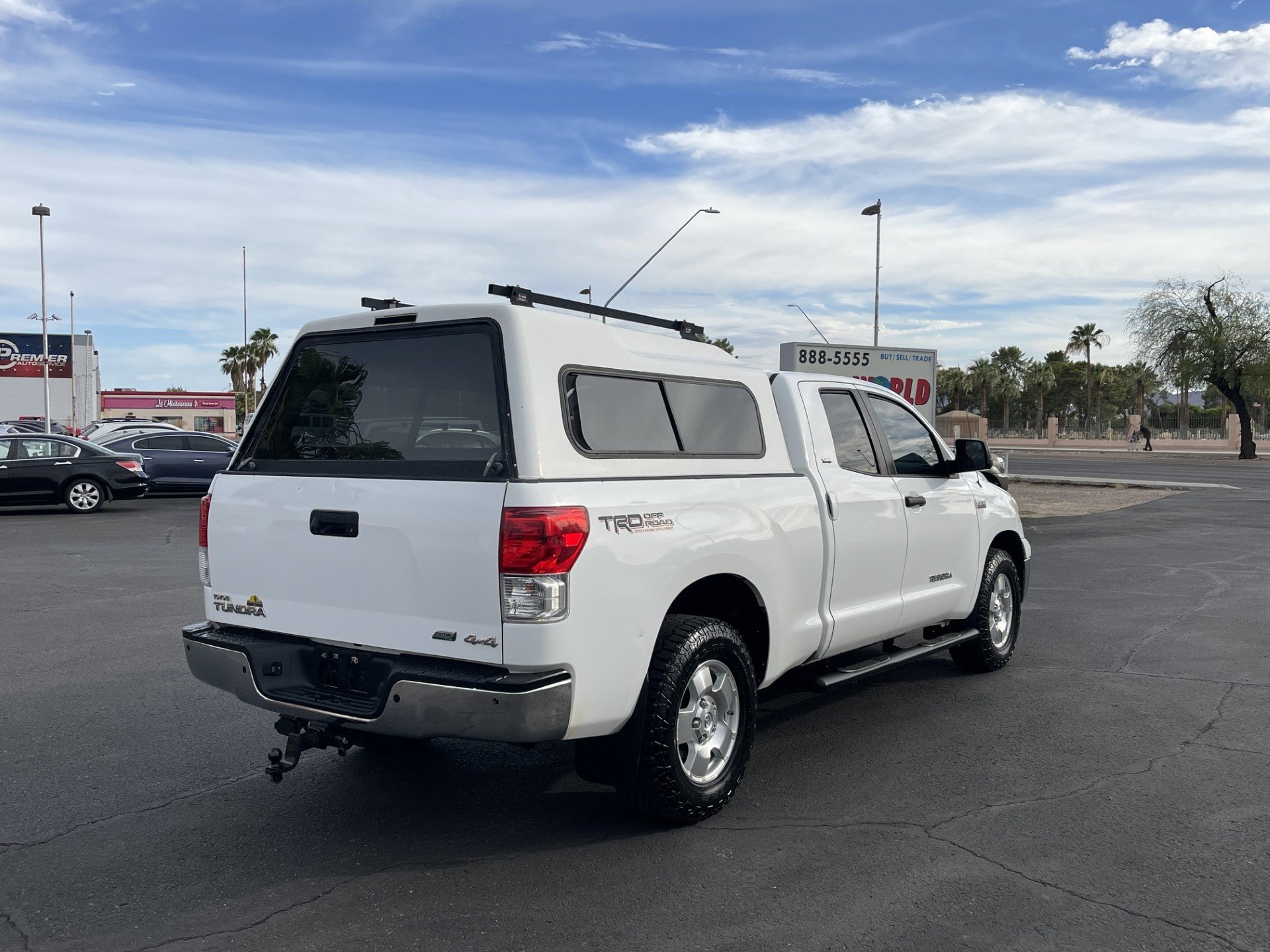 Used 2013 Toyota Tundra 4x4 Double Cab w/ TRD Off-Road Pkg image 4