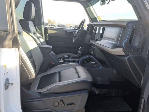 Used 2024 Ford Bronco Wildtrak image 26