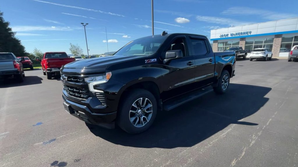 Used 2023 Chevrolet Silverado 1500 RST AWD/4WD image 4