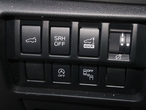 Used 2023 Subaru Forester Premium AWD/4WD image 11