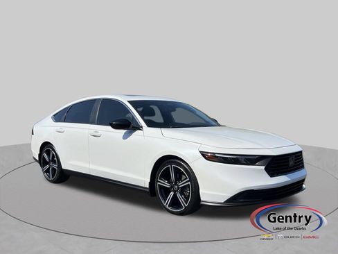 Used 2023 Honda Accord Sport image 7