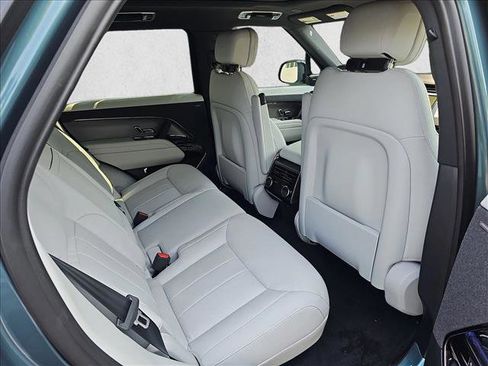 New 2025 Land Rover Range Rover Sport SE image 11