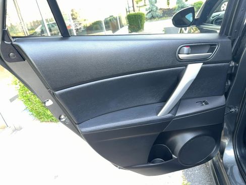 Used 2010 MAZDA MAZDA3 s Grand Touring FWD image 17