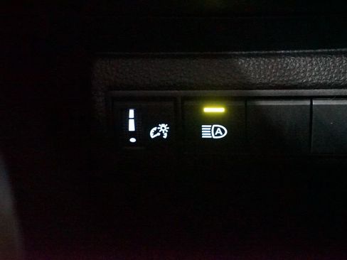 Used 2025 Toyota Corolla LE w/ LE Premium Package image 24