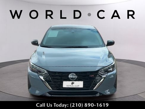 Used 2025 Nissan Sentra SR FWD image 8