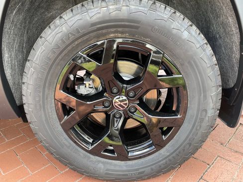 New 2026 Volkswagen Atlas Peak Edition AWD/4WD image 8
