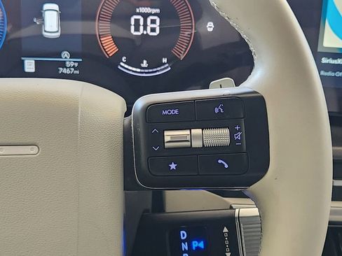 Certified 2025 Hyundai Santa Fe SE image 27