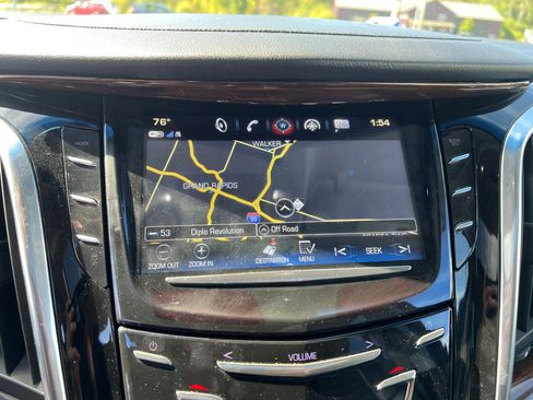 Used 2018 Cadillac Escalade Luxury image 27