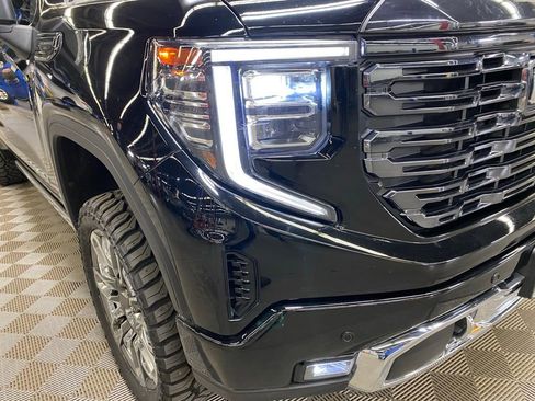 Used 2023 GMC Sierra 1500 Denali Ultimate image 3
