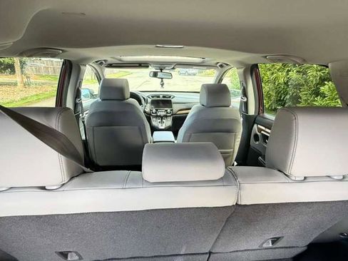 Used 2018 Honda CR-V Touring image 12