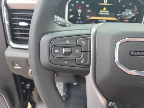 New 2026 GMC Sierra 2500 Denali w/ Denali Reserve Package image 17