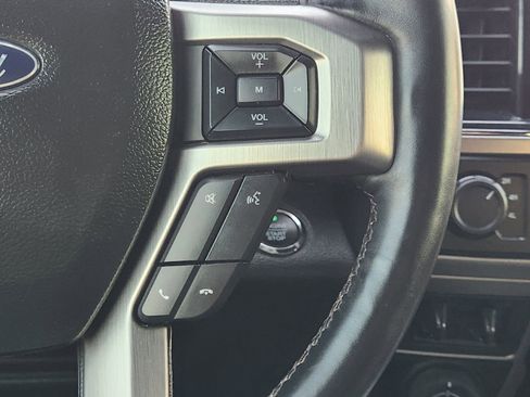 Used 2022 Ford F250 Platinum w/ FX4 Off-Road Package image 33