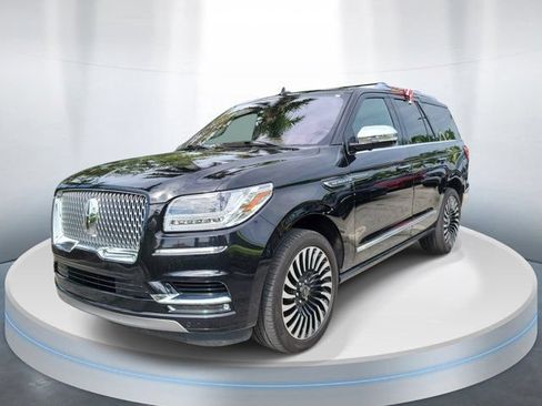 Used 2020 Lincoln Navigator Black Label w/ Cargo Convenience Package AWD/4WD image 2