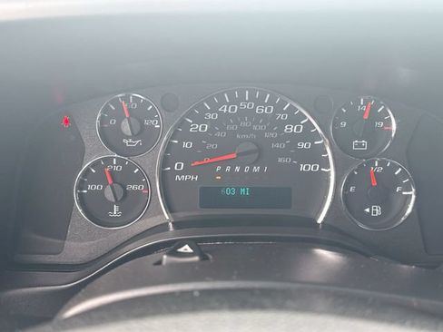 Used 2024 Chevrolet Express 2500 w/ Driver Convenience Package RWD image 9