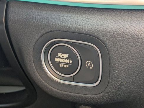 Used 2022 Mercedes-Benz GLS 450 4MATIC image 25