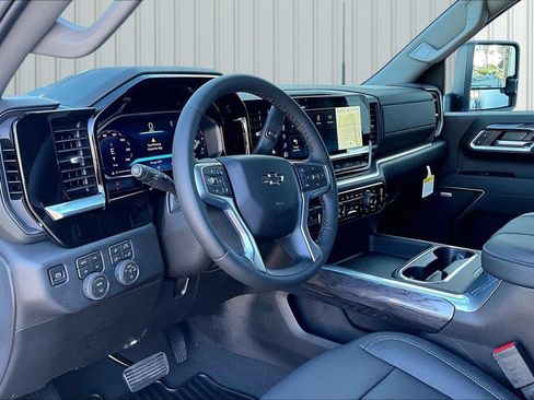 New 2026 Chevrolet Silverado 2500 LTZ w/ LTZ Plus Package AWD/4WD image 3