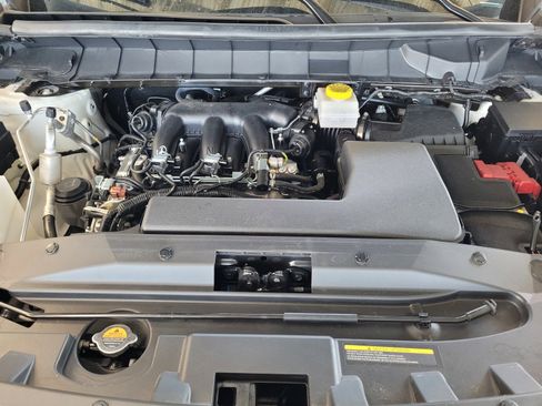 Certified 2025 Nissan Pathfinder Platinum AWD/4WD image 20