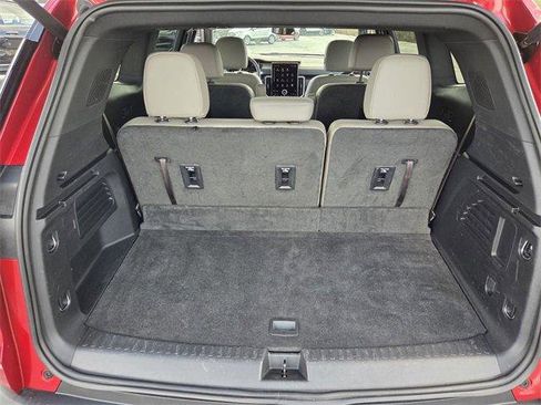 Certified 2024 GMC Acadia Elevation w/ Luxury Package image 14