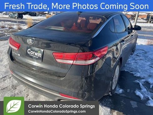 Used 2017 Kia Optima LX image 3