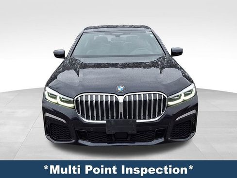 Used 2022 BMW 750i xDrive w/ M Sport Package image 3