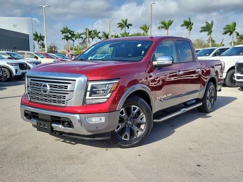 Used 2020 Nissan Titan Platinum Reserve w/ Moonroof Package image 33