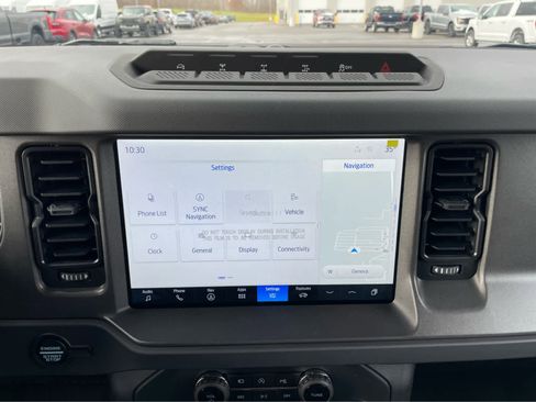 New 2025 Ford Bronco Badlands image 22