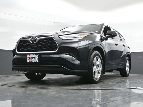 Used 2023 Toyota Highlander L image 48