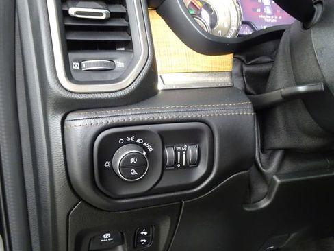 Used 2020 RAM 1500 Limited image 20