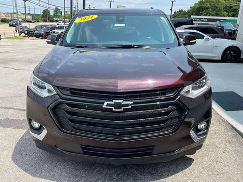 Certified 2021 Chevrolet Traverse Premier w/ LPO, Black Accent Package AWD/4WD image 8