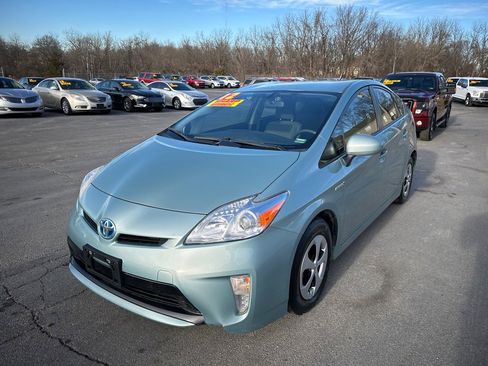 Used 2012 Toyota Prius One image 2