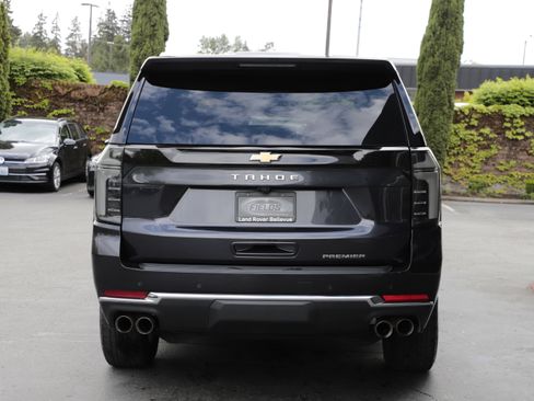 Used 2025 Chevrolet Tahoe Premier AWD/4WD image 9