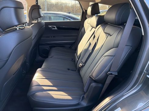 Used 2025 Genesis GV80 2.5T Standard image 15