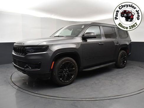 Used 2024 Jeep Wagoneer Series II w/ Convenience Group I image 3