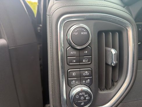 Used 2022 GMC Sierra 1500 SLT w/ Driver Alert Package I AWD/4WD image 14