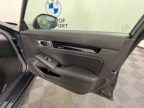Used 2025 Honda Civic Sport image 25