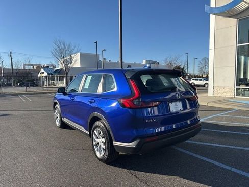 Used 2023 Honda CR-V LX image 6