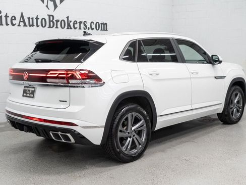 Used 2024 Volkswagen Atlas Cross Sport SEL R-Line AWD/4WD image 56